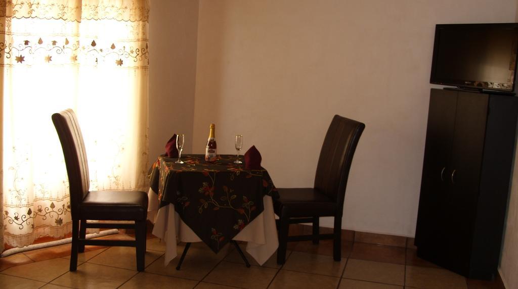 Casa Celia Hotel Restaurante Bernal Kültér fotó